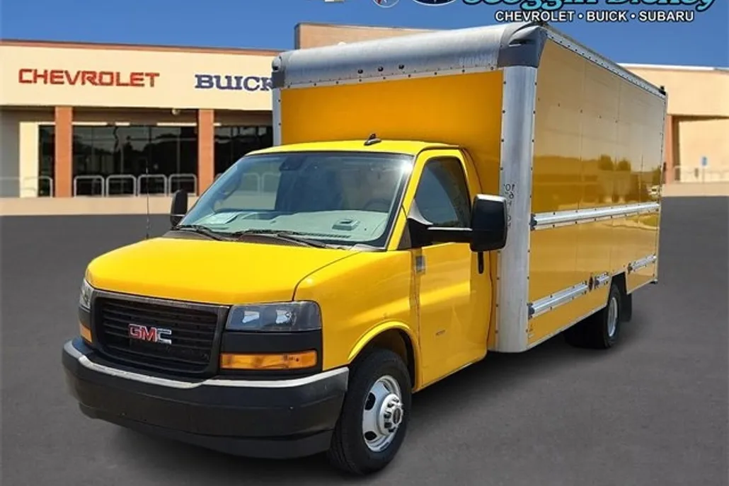2021 Gmc Savana Cutaway 3500 photo 1