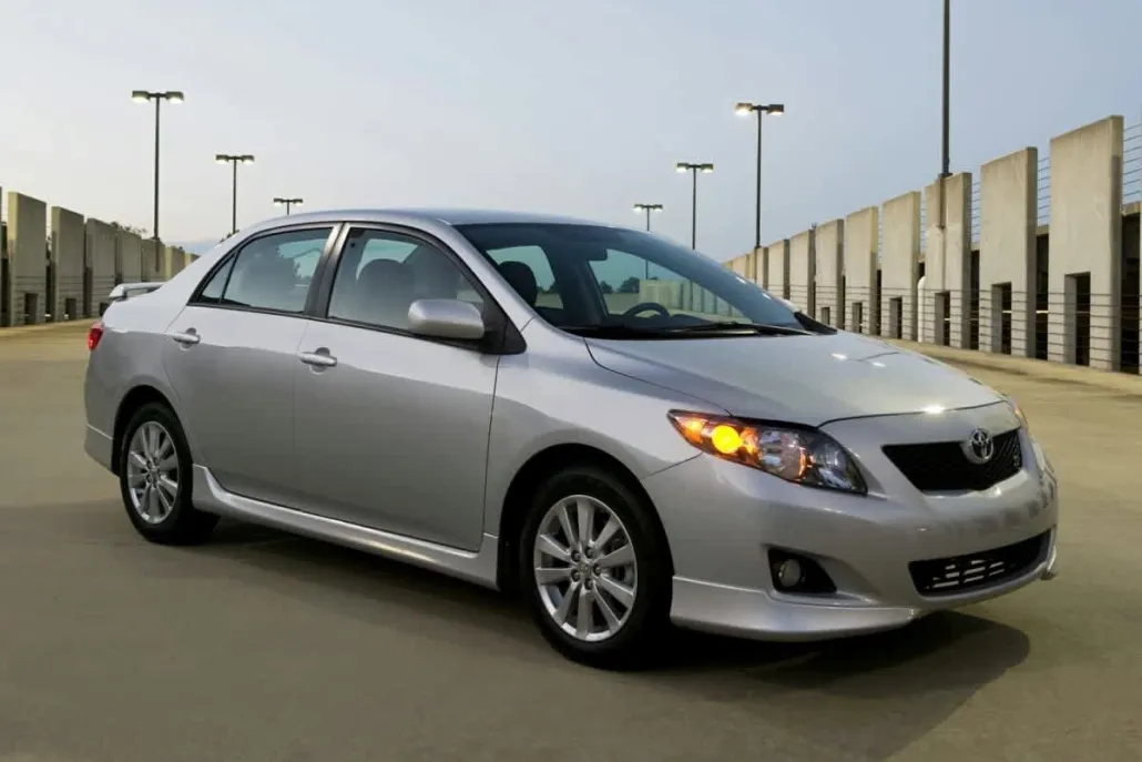 2009 Toyota Corolla LE photo 1