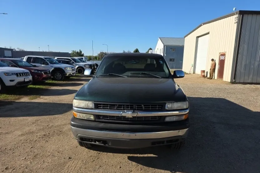 2001 Chevrolet Silverado 1500 LT photo 1