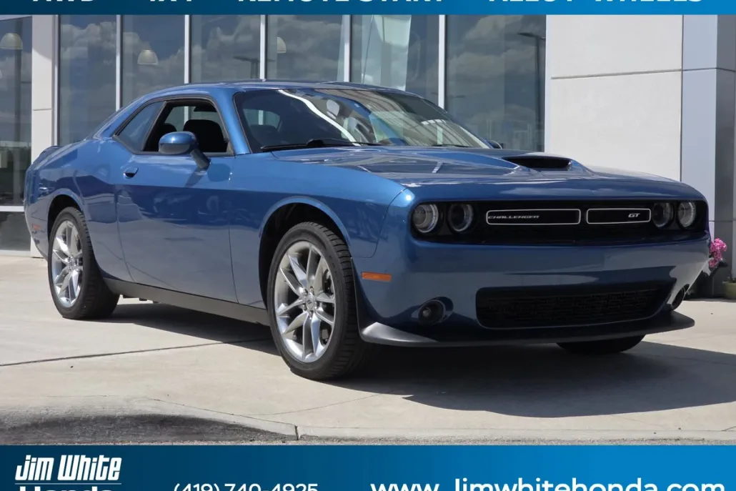 2022 Dodge Challenger GT photo 1