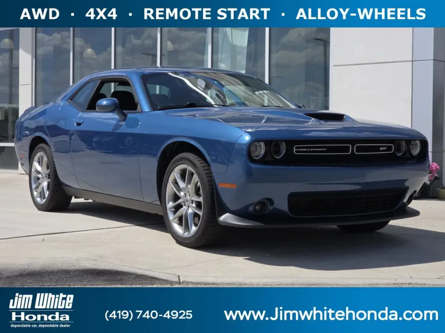 2022 Dodge Challenger GT photo 1