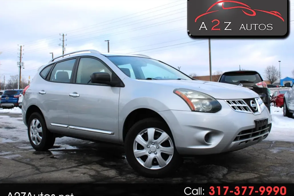 2015 Nissan Rogue Select S photo 1