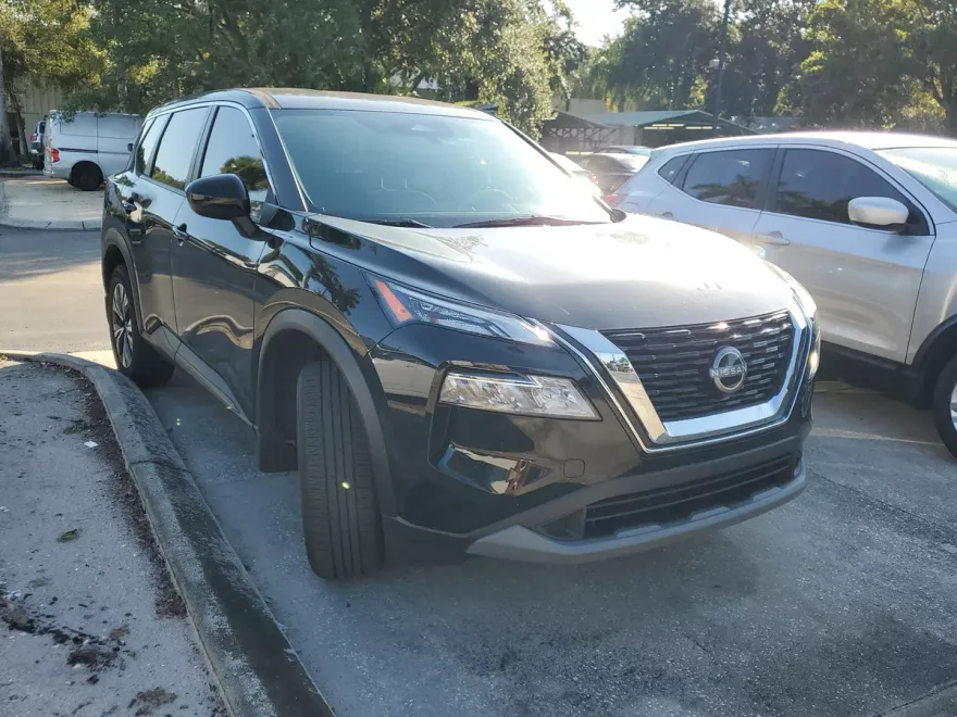 2023 Nissan Rogue SV photo 1