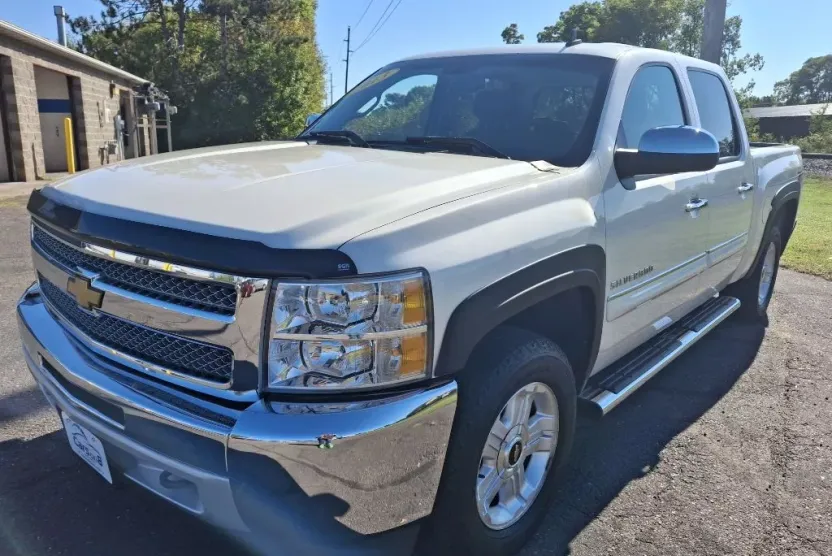 2013 Chevrolet Silverado 1500 LT photo 1