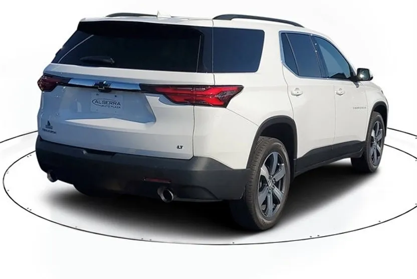 2023 Chevrolet Traverse Leather photo 1