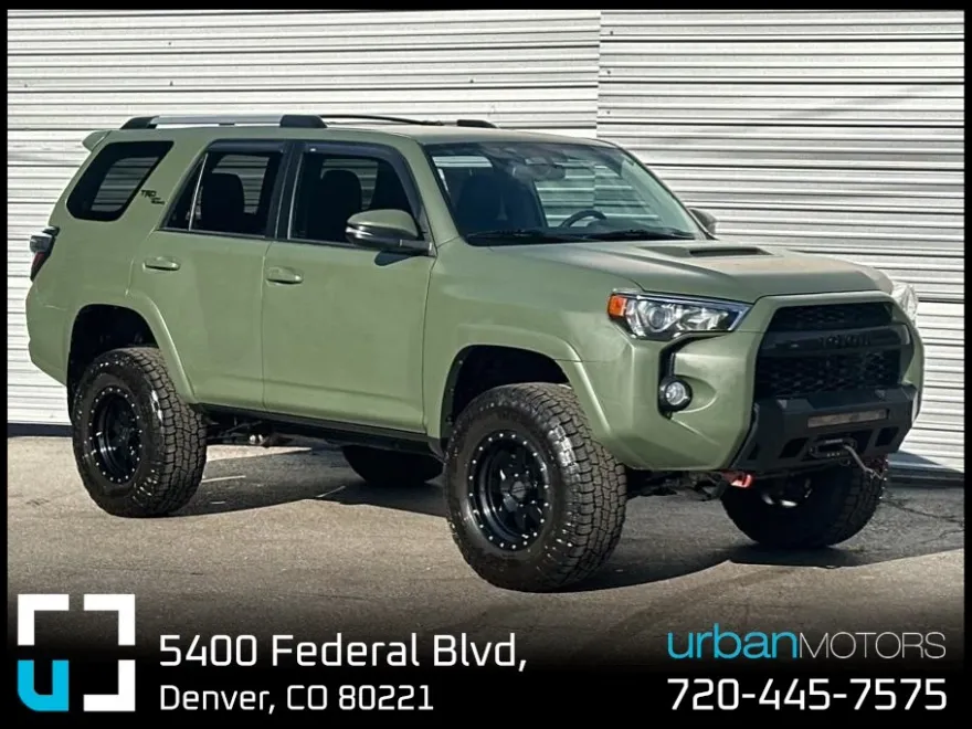 2018 Toyota 4Runner TRD Off-Road Premium photo 1