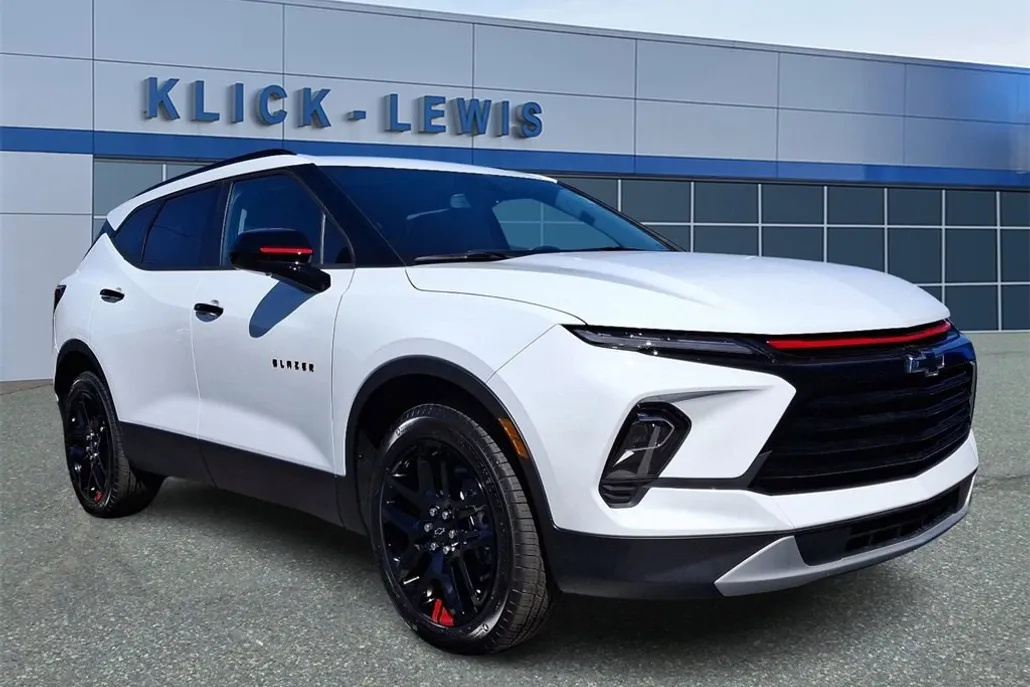 2025 Chevrolet Blazer 2LT photo 1