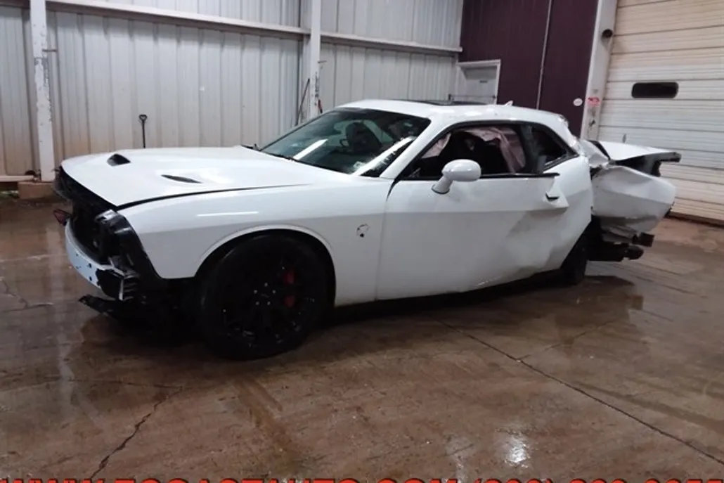 2016 Dodge Challenger SRT8 Hellcat photo 1