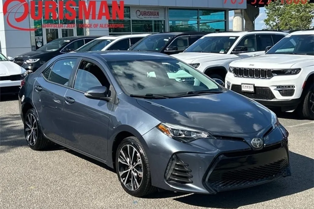 2019 Toyota Corolla SE photo 1