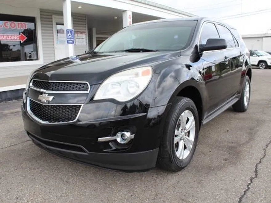 2015 Chevrolet Equinox LS photo 1