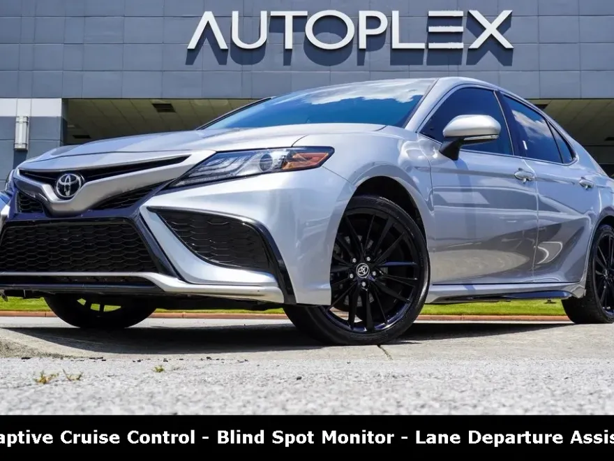 2021 Toyota Camry XSE photo 1