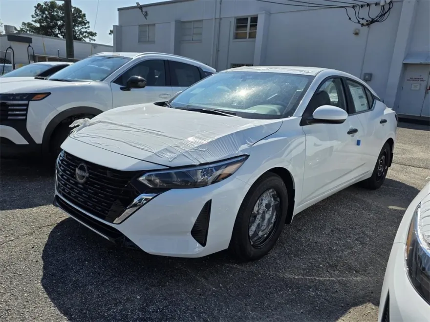2025 Nissan Sentra S photo 1