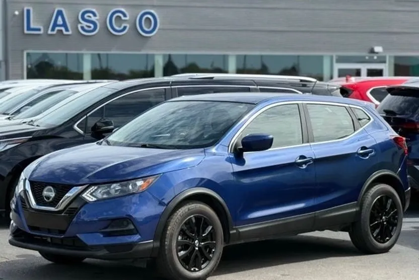 2021 Nissan Rogue Sport S photo 1