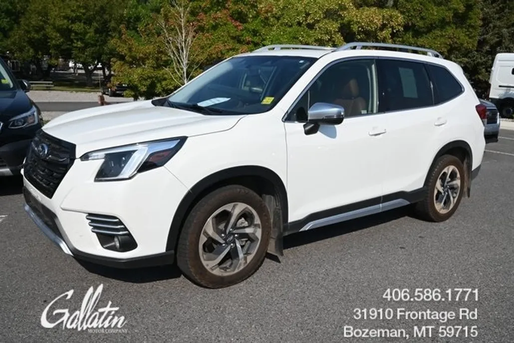 2023 Subaru Forester Touring photo 1