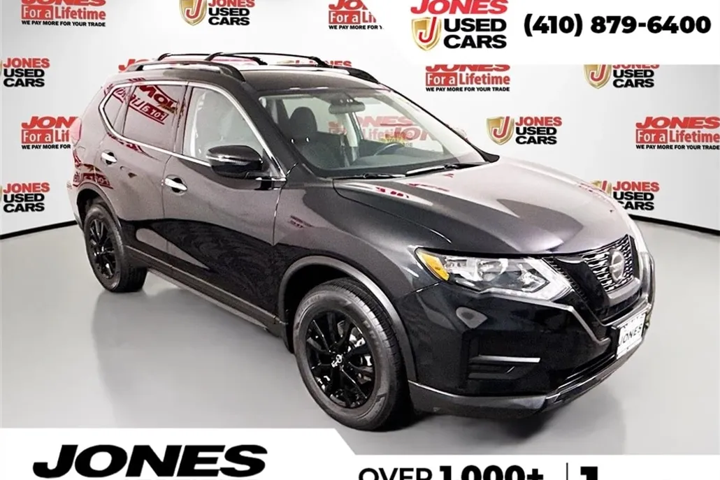 2018 Nissan Rogue SV photo 1