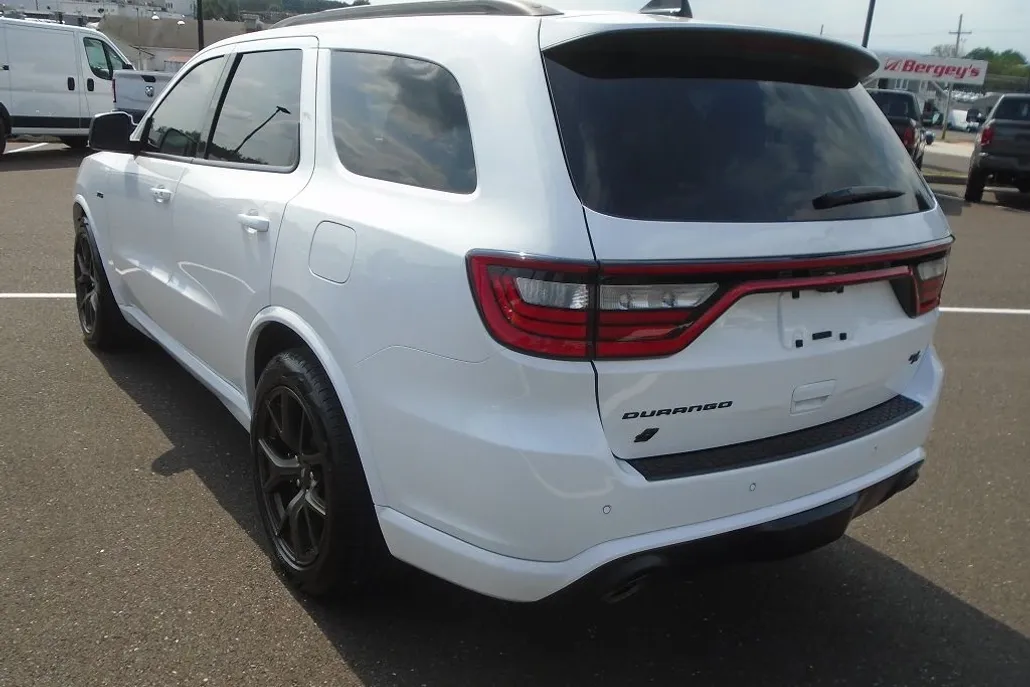 2025 Dodge Durango R/T Plus photo 1