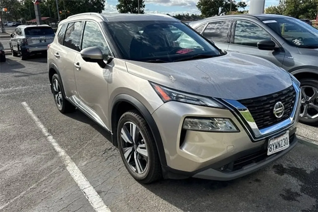 2021 Nissan Rogue SL photo 1