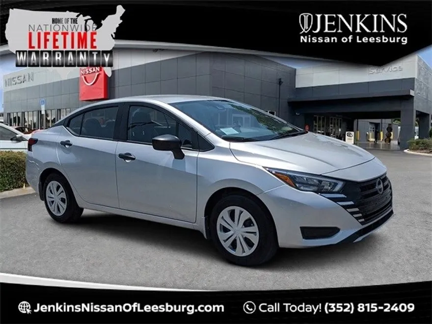 2025 Nissan Versa 1.6 S photo 1