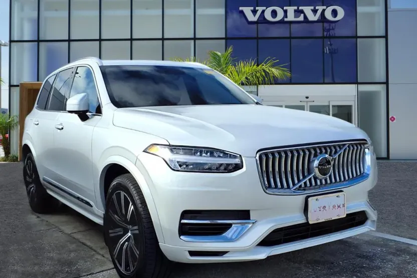 2022 Volvo XC90 Recharge T8 Inscription photo 1