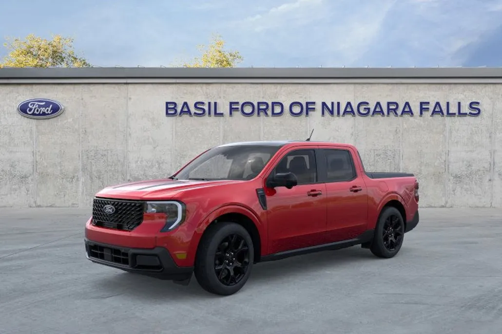 2025 Ford Maverick Lariat photo 1