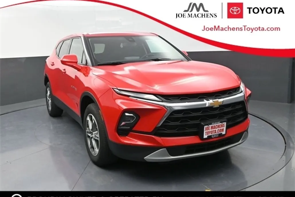 2023 Chevrolet Blazer 2LT photo 1