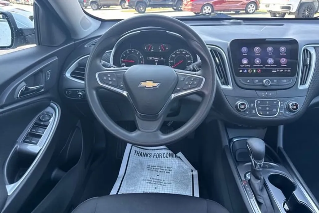 2024 Chevrolet Malibu 1LT photo 1