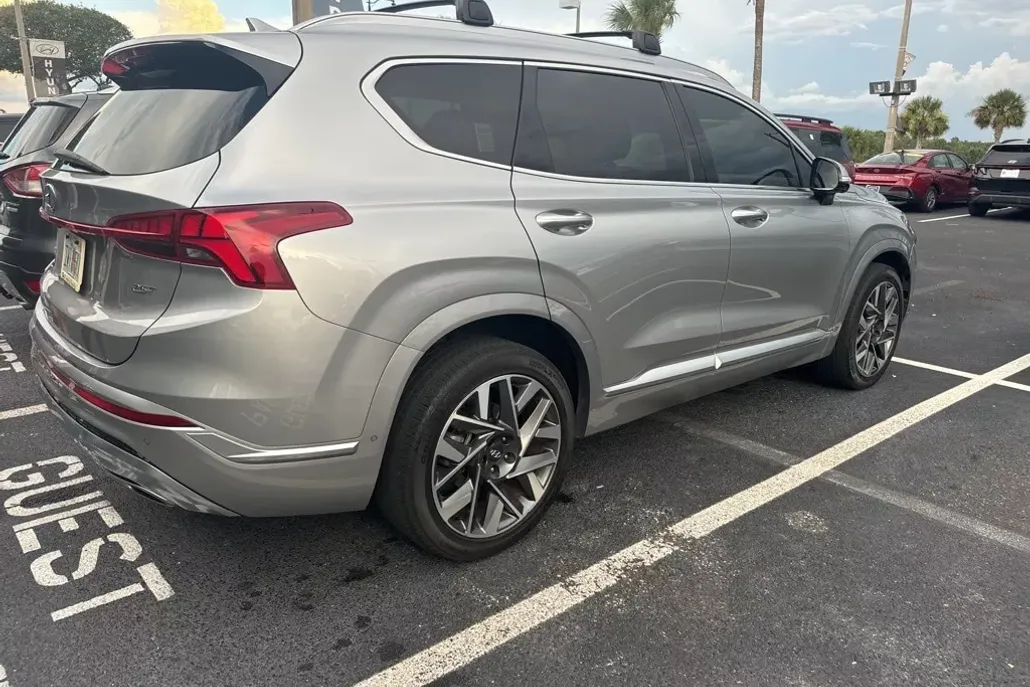 2022 Hyundai Santa Fe Calligraphy photo 1