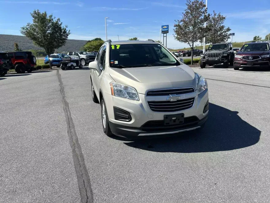 2016 Chevrolet Trax LT photo 1