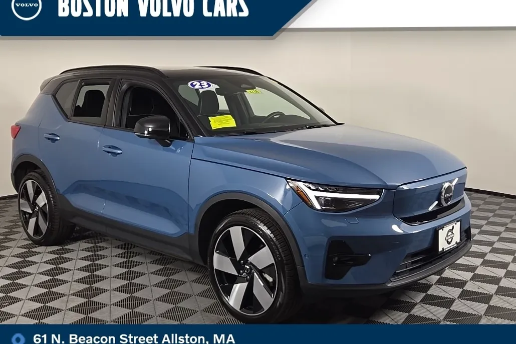 2023 Volvo XC40 Recharge Ultimate photo 1