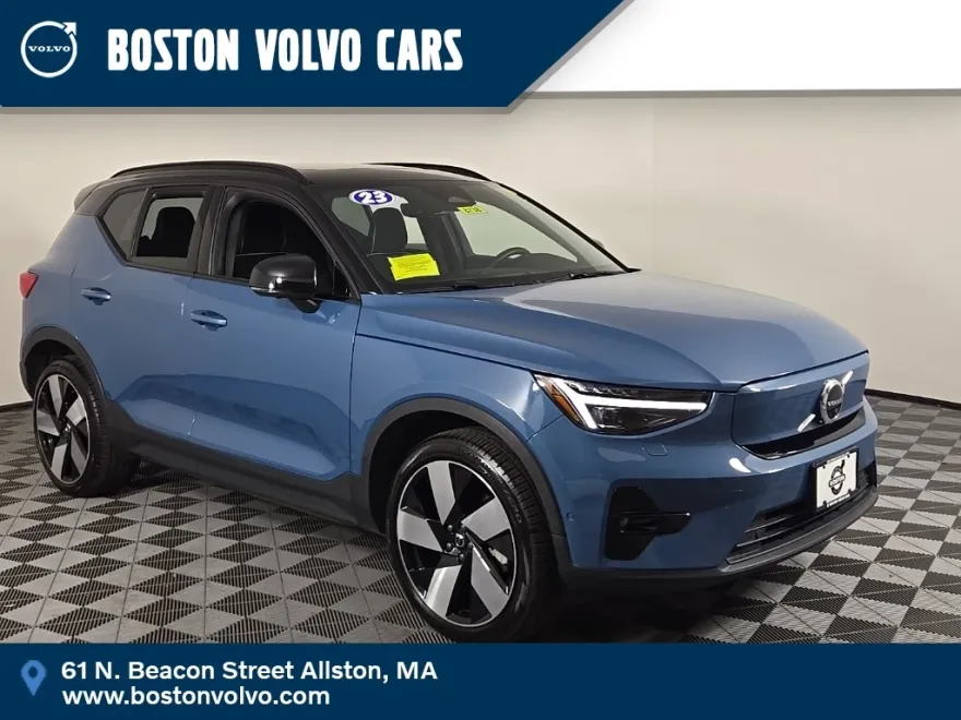 2023 Volvo XC40 Recharge Ultimate photo 1