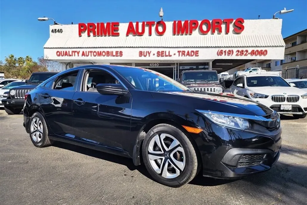 2017 Honda Civic LX photo 1
