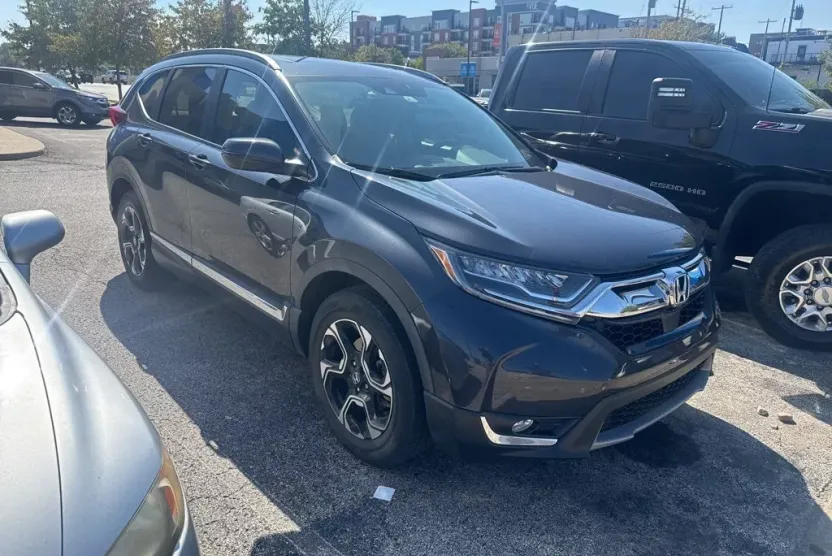 2019 Honda CR-V Touring photo 1