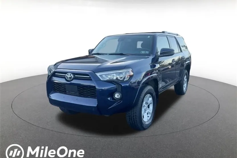 2022 Toyota 4Runner SR5 photo 1