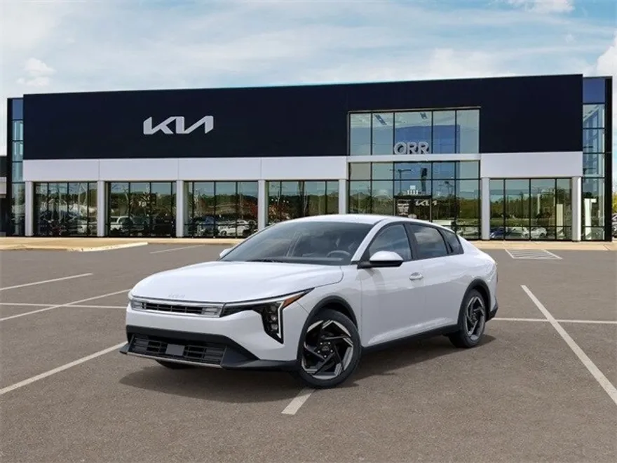 2025 Kia K4 EX photo 1