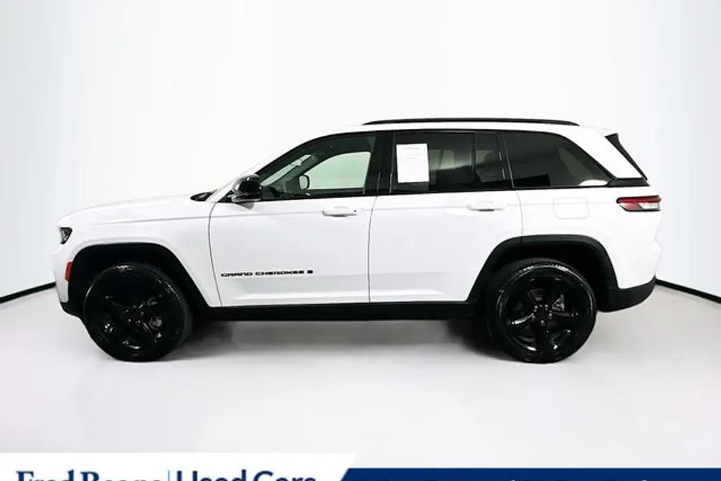 2025 Jeep Grand Cherokee Limited photo 1