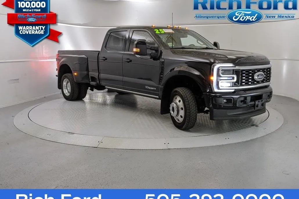 2025 Ford F-450 Platinum photo 1