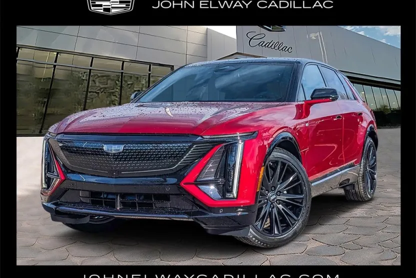 2025 Cadillac Lyriq Sport photo 1