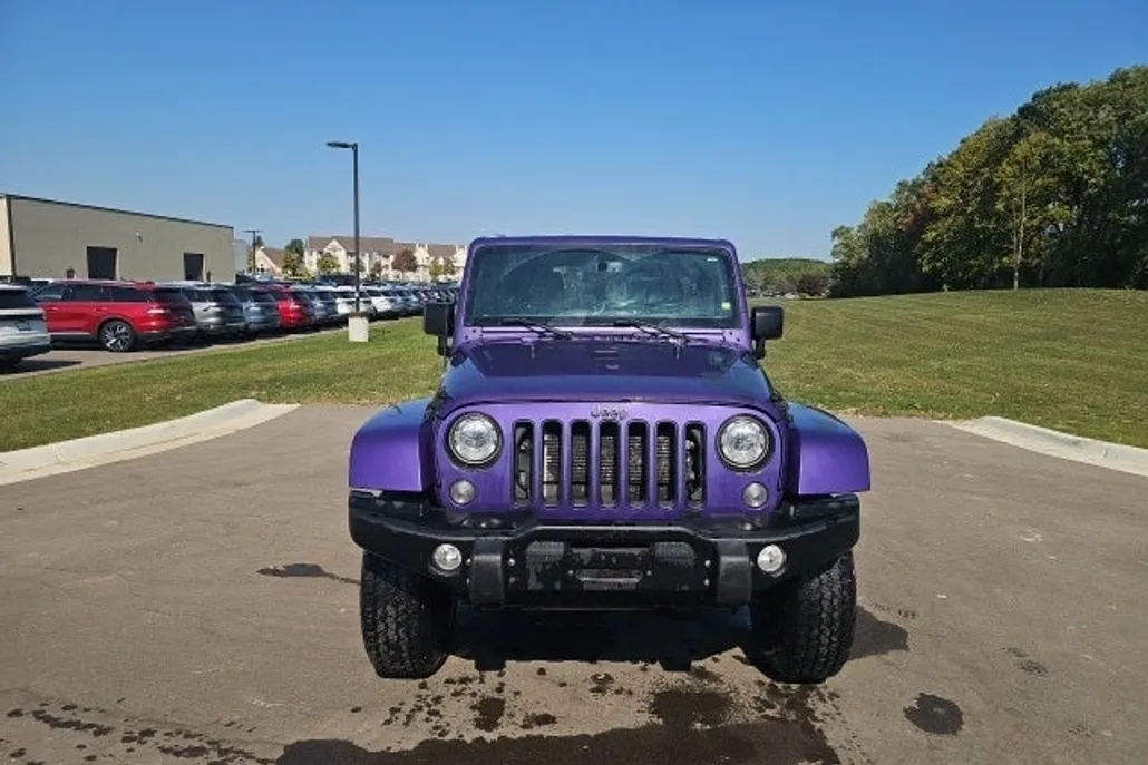 2017 Jeep Wrangler Unlimited Sahara photo 1