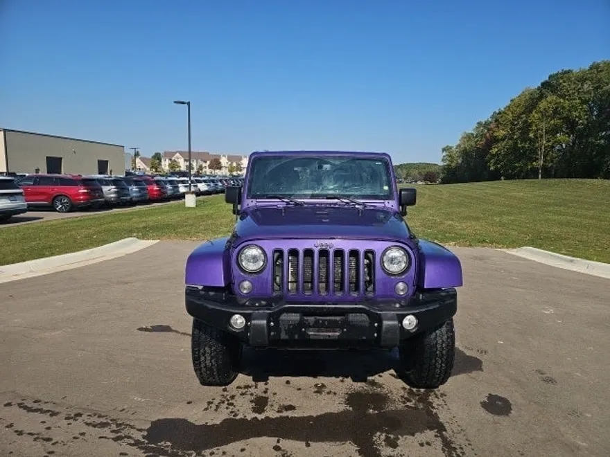 2017 Jeep Wrangler Unlimited Sahara photo 1