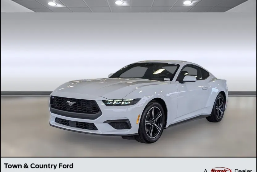 2025 Ford Mustang EcoBoost photo 1