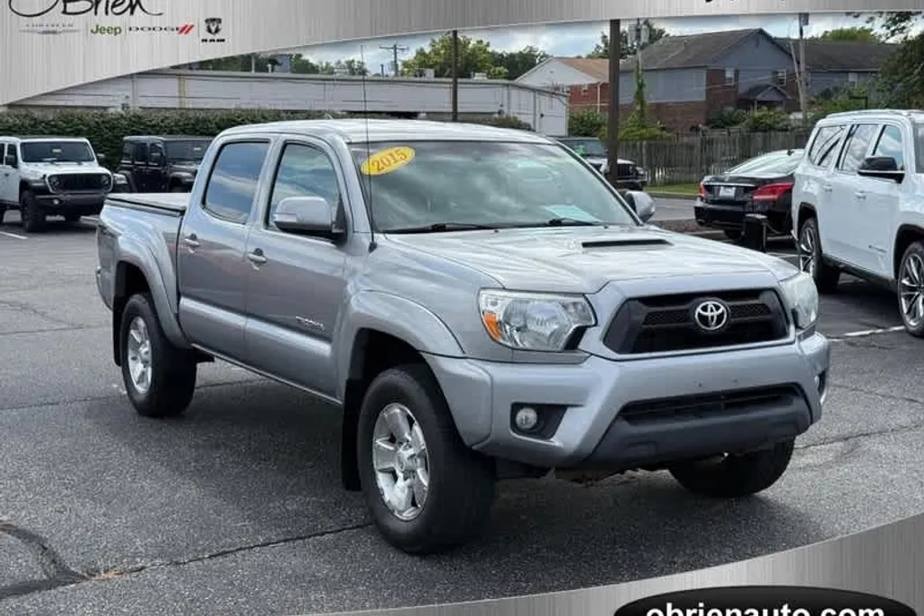 2015 Toyota Tacoma Base photo 1