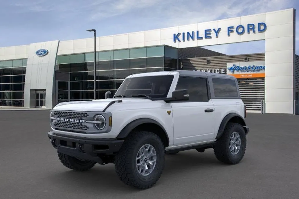 2024 Ford Bronco Badlands photo 1