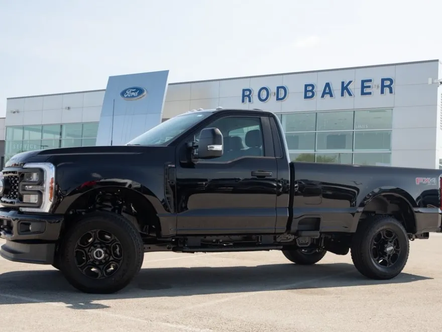 2025 Ford F-350 XL photo 1