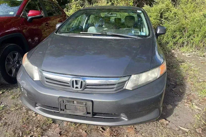 2012 Honda Civic LX photo 1