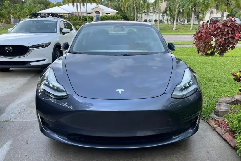 2018 Tesla Model 3 Long Range photo 1
