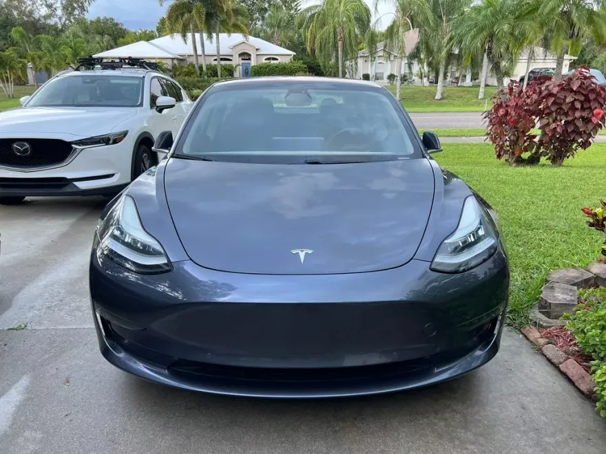2018 Tesla Model 3 Long Range photo 1