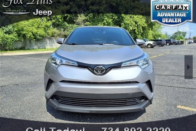 2018 Toyota C-HR XLE photo 1