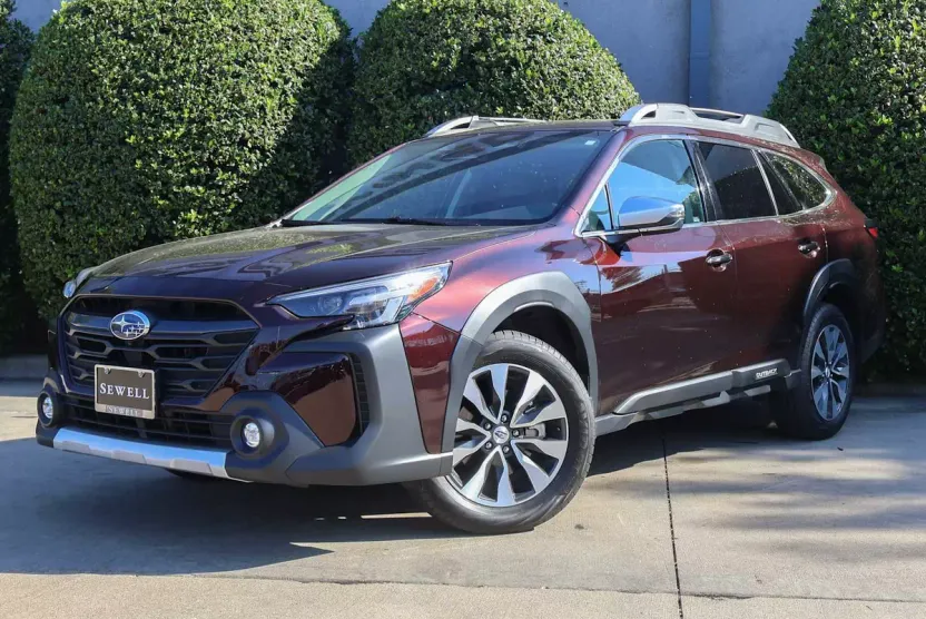 2024 Subaru Outback Touring photo 1