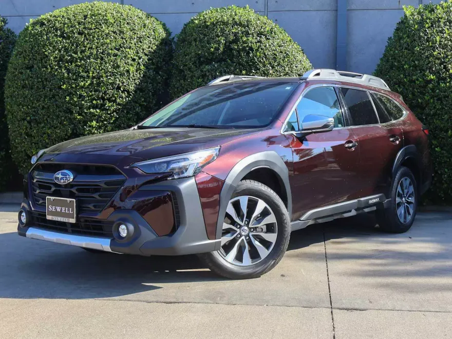 2024 Subaru Outback Touring photo 1