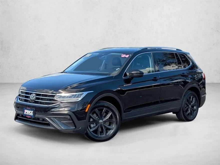 2024 Volkswagen Tiguan SE Wolfsburg Edition photo 1